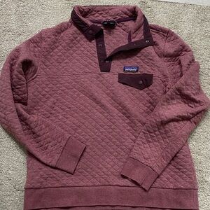 Patagonia Quilted pullover in Burgundy